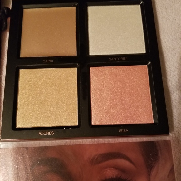 Makeup bundle - Picture 3 of 4